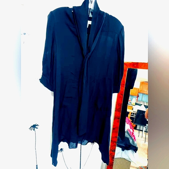 Dress - Picture 2 of 5